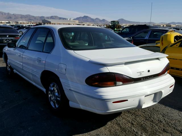 1G2HX52KXW4215482 - 1998 PONTIAC BONNEVILLE WHITE photo 3