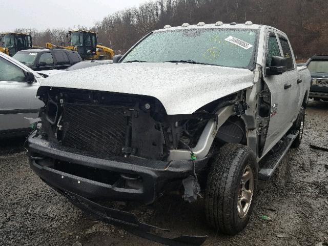 3C6UR5CL4DG519443 - 2013 RAM 2500 ST SILVER photo 2