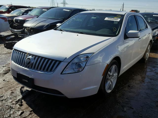 3MEHM0HA4BR601305 - 2011 MERCURY MILAN WHITE photo 2