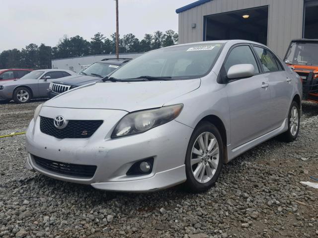 1NXBU4EE5AZ255998 - 2010 TOYOTA COROLLA BA SILVER photo 2