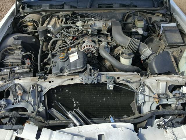 2FAFP74W8WX128791 - 1998 FORD CROWN VICT WHITE photo 7