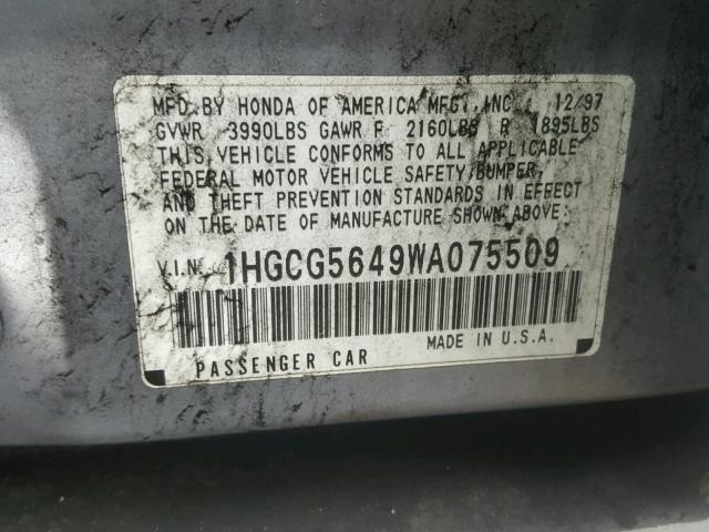 1HGCG5649WA075509 - 1998 HONDA ACCORD LX SILVER photo 10