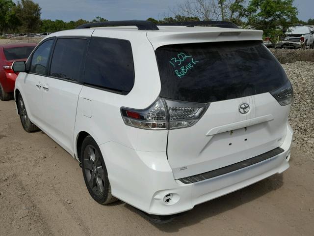 5TDXK3DC3GS759425 - 2016 TOYOTA SIENNA SE WHITE photo 3