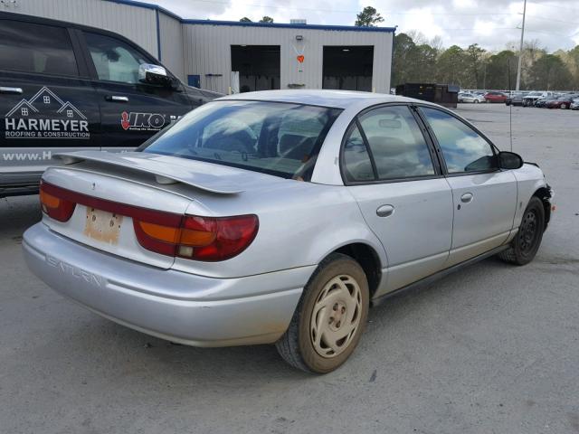 1G8ZK52772Z172186 - 2002 SATURN SL2 SILVER photo 4