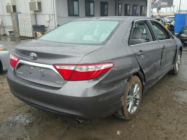 4T1BF1FK4HU321111 - 2017 TOYOTA CAMRY LE GRAY photo 4