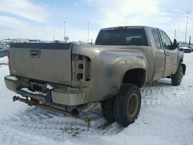 1GTJK396X7E588557 - 2007 GMC NEW SIERRA GRAY photo 4