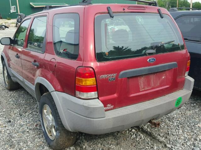 1FMYU04191KA99137 - 2001 FORD ESCAPE XLT RED photo 3