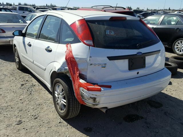 1FAHP37N07W113851 - 2007 FORD FOCUS ZX5 WHITE photo 3