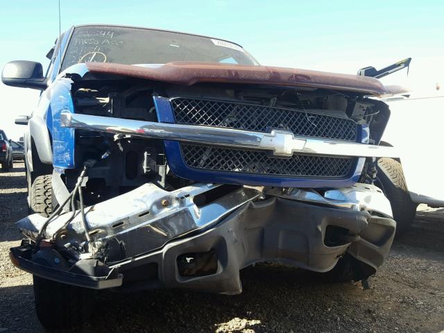 1GCHK29U13E158594 - 2003 CHEVROLET SILVERADO BLUE photo 9