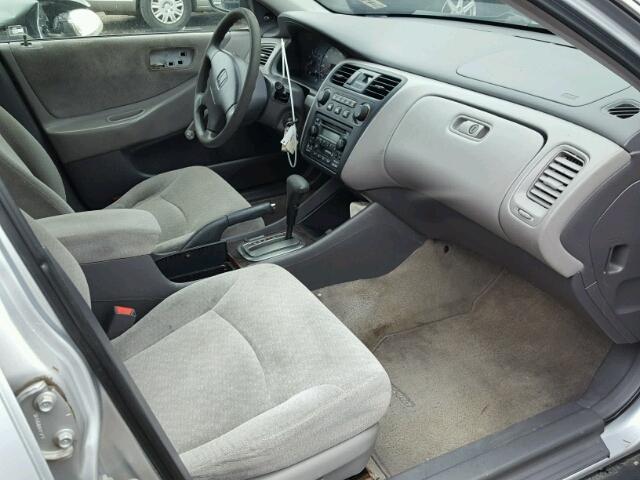 1HGCF86622A108270 - 2002 HONDA ACCORD VAL SILVER photo 5