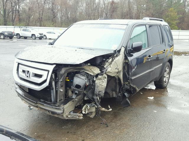 5FNYF3H91BB022793 - 2011 HONDA PILOT TOUR BLACK photo 2