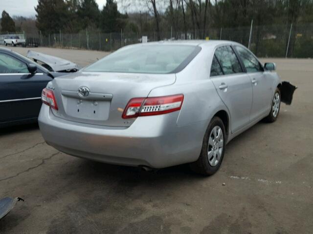 4T1BF3EK9BU121460 - 2011 TOYOTA CAMRY BASE SILVER photo 4