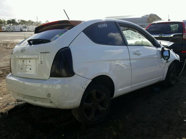 KMHCN3AC6BU200414 - 2011 HYUNDAI ACCENT SE WHITE photo 4