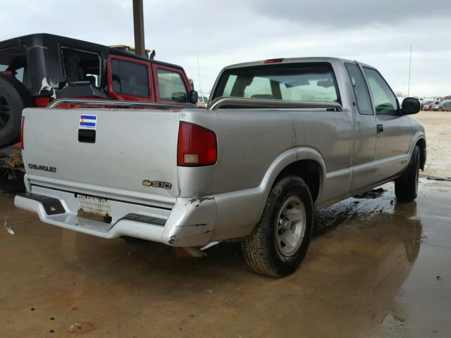 1GCCS19X0V8121617 - 1997 CHEVROLET S TRUCK S1 SILVER photo 4