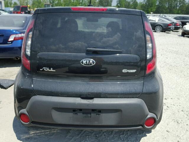 KNDJN2A20G7310412 - 2016 KIA SOUL BLACK photo 9