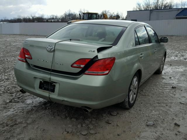 4T1BK36B36U086110 - 2006 TOYOTA AVALON XL TAN photo 4