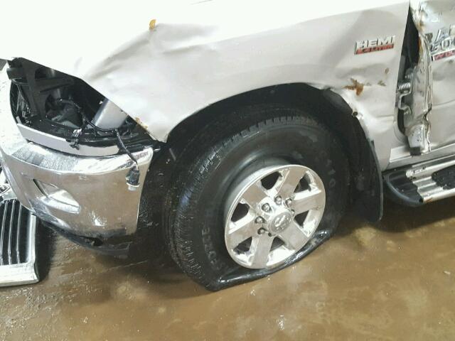 3C6UR5DJ8EG277321 - 2014 RAM 2500 SLT SILVER photo 10