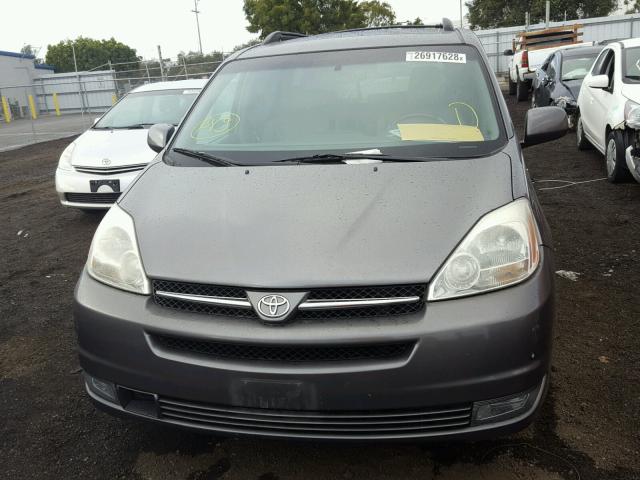 5TDZA22C25S342920 - 2005 TOYOTA SIENNA XLE GRAY photo 9