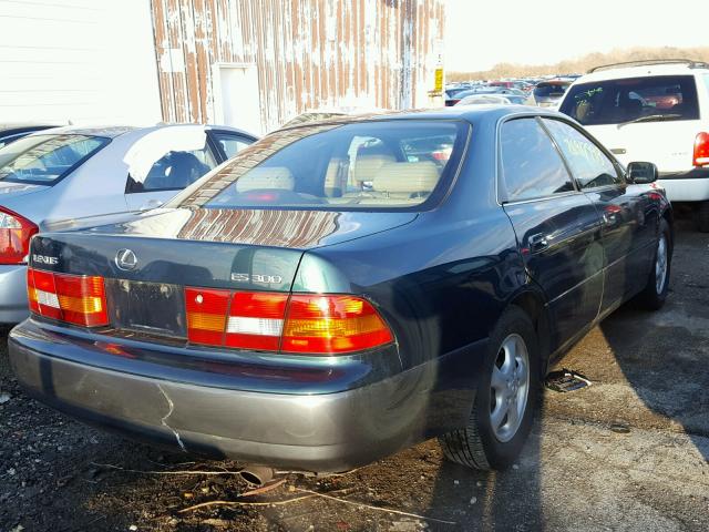 JT8BF28G3W0105305 - 1998 LEXUS ES 300 GREEN photo 4