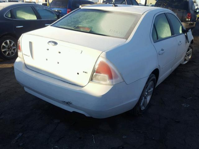 3FAHP07Z38R120797 - 2008 FORD FUSION SE WHITE photo 4