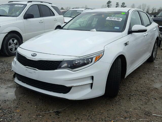 5XXGT4L32JG221537 - 2018 KIA OPTIMA LX WHITE photo 2