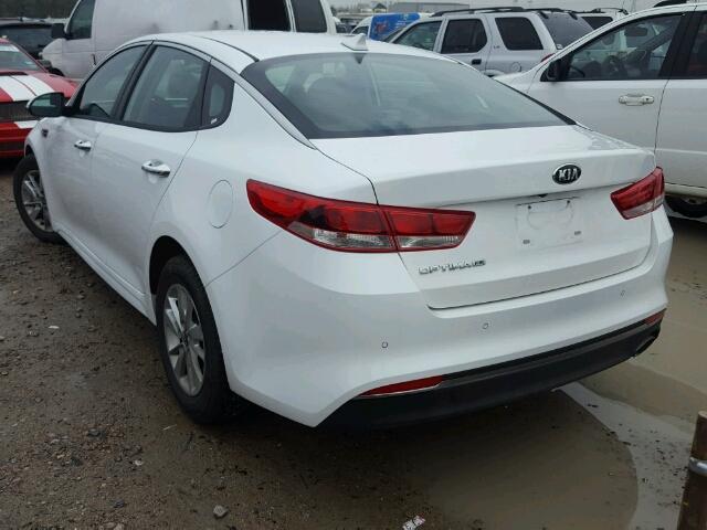 5XXGT4L32JG221537 - 2018 KIA OPTIMA LX WHITE photo 3