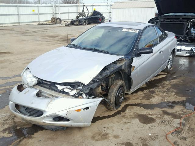 1G8ZP128X2Z261298 - 2002 SATURN SC1 SILVER photo 2