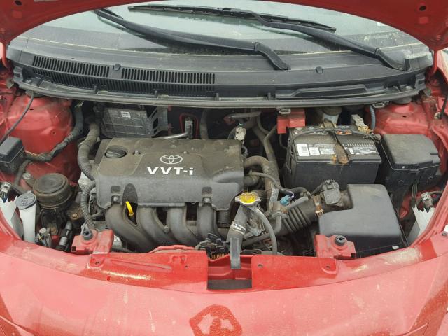 JTDBT903681293083 - 2008 TOYOTA YARIS RED photo 7