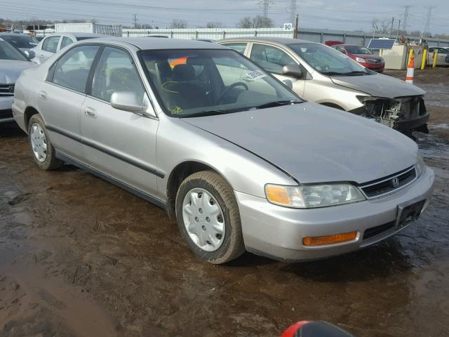 1HGCD5644TA100241 - 1996 HONDA ACCORD LX SILVER photo 1