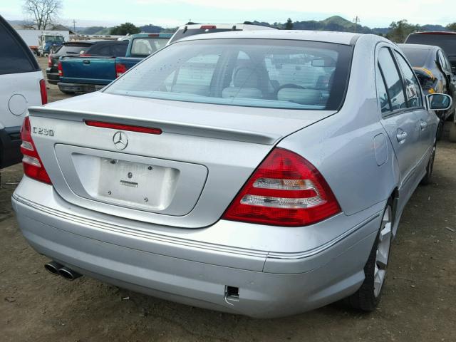 WDBRF52HX7A951296 - 2007 MERCEDES-BENZ C 230 SILVER photo 4