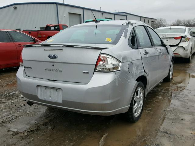 1FAHP36N29W133846 - 2009 FORD FOCUS SES SILVER photo 4