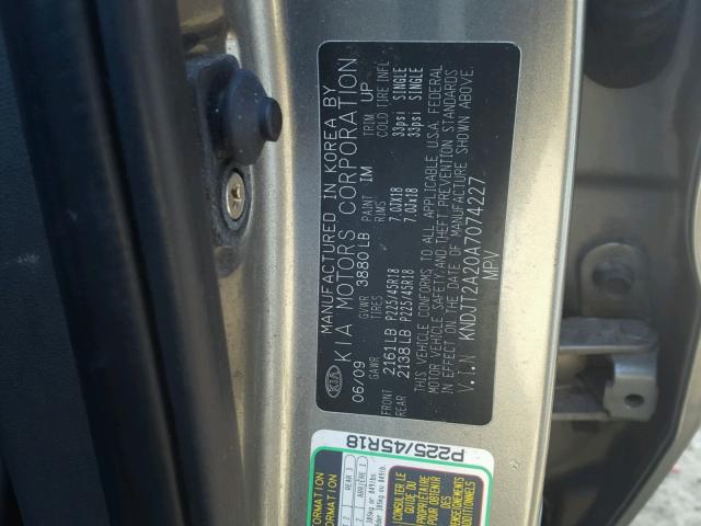 KNDJT2A20A7074227 - 2010 KIA SOUL + GRAY photo 10