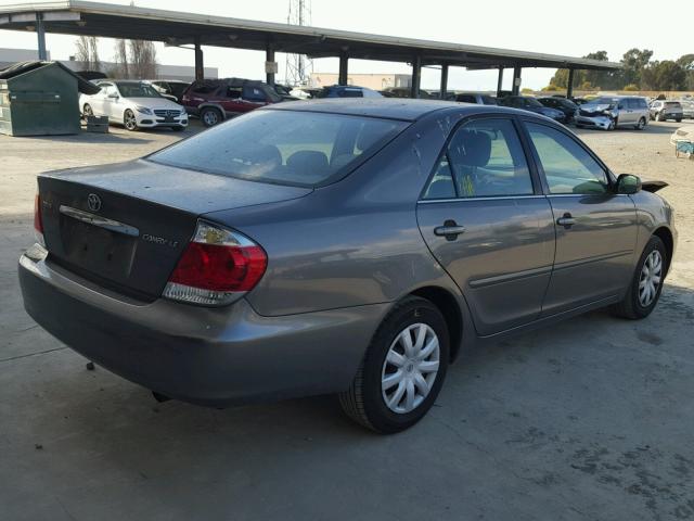 4T1BE32K45U518733 - 2005 TOYOTA CAMRY LE GRAY photo 4