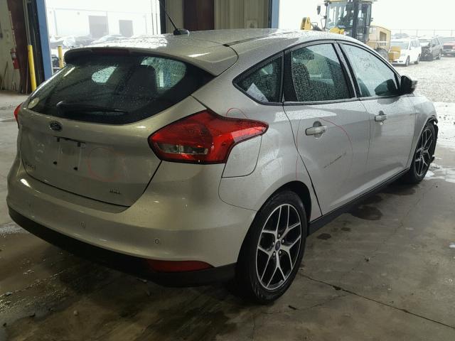 1FADP3M25HL253857 - 2017 FORD FOCUS SEL SILVER photo 4