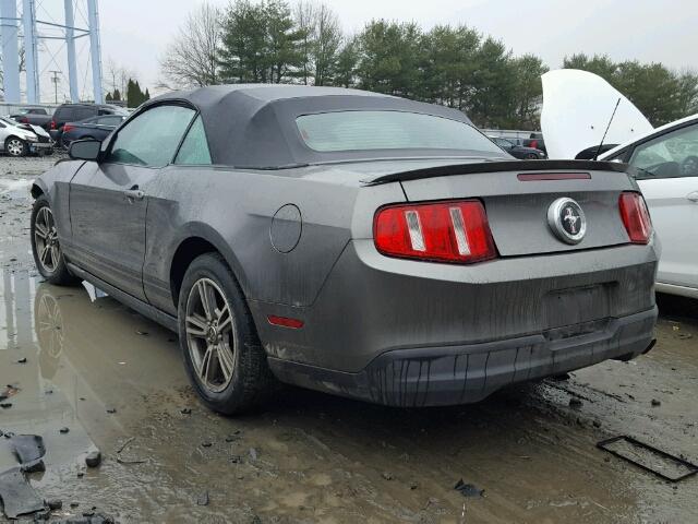 1ZVBP8EN3A5110100 - 2010 FORD MUSTANG GRAY photo 3