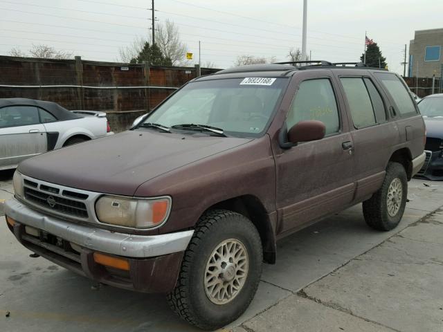 JN8AR05Y8WW215709 - 1998 NISSAN PATHFINDER MAROON photo 2