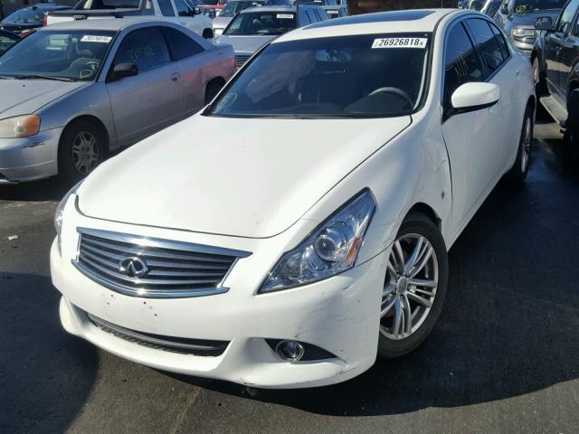 JN1CV6AP6FM502321 - 2015 INFINITI Q40 WHITE photo 2