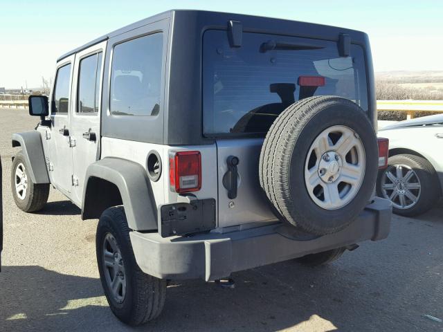 1C4BJWDG6GL136092 - 2016 JEEP WRANGLER U SILVER photo 3