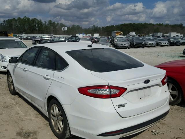 3FA6P0H77GR394006 - 2016 FORD FUSION SE WHITE photo 3