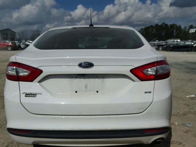 3FA6P0H77GR394006 - 2016 FORD FUSION SE WHITE photo 9