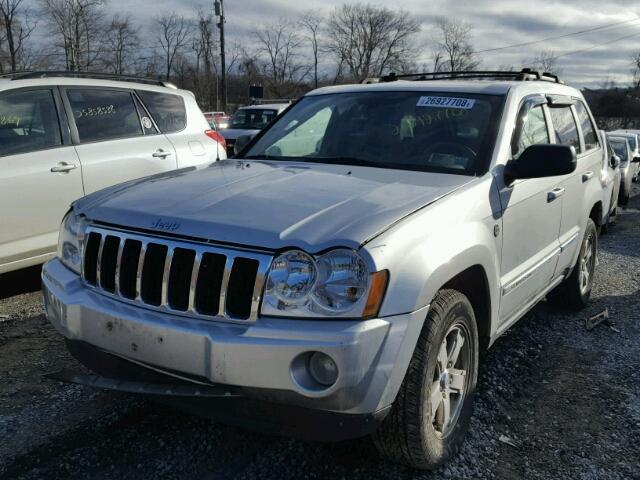 1J8HR58N15C715406 - 2005 JEEP GRAND CHER SILVER photo 2