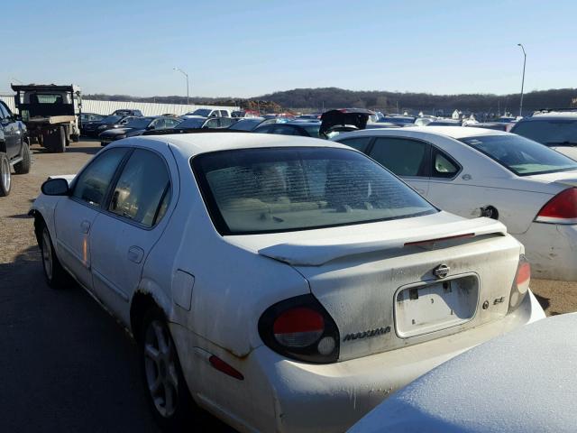 JN1CA31D91T842576 - 2001 NISSAN MAXIMA GXE WHITE photo 3