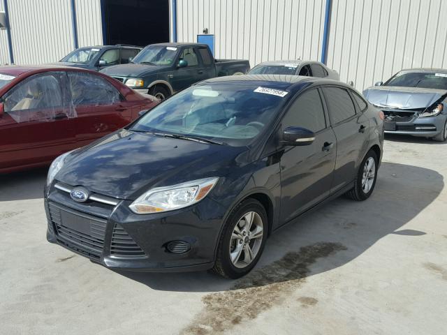 1FADP3F27DL305755 - 2013 FORD FOCUS SE BLACK photo 2