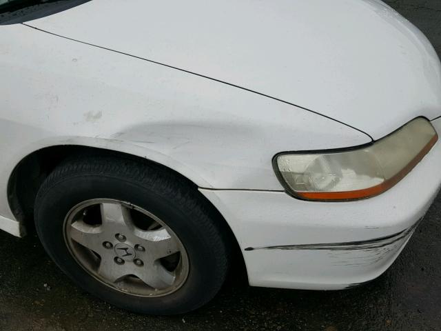 1HGCG1653YA097915 - 2000 HONDA ACCORD EX WHITE photo 9