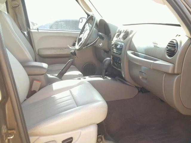 1J4GL38K26W253303 - 2006 JEEP LIBERTY RE BROWN photo 5