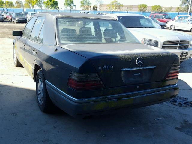 WDBEA34E8RC029881 - 1994 MERCEDES-BENZ E 420 BLACK photo 3