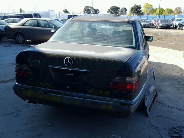 WDBEA34E8RC029881 - 1994 MERCEDES-BENZ E 420 BLACK photo 4