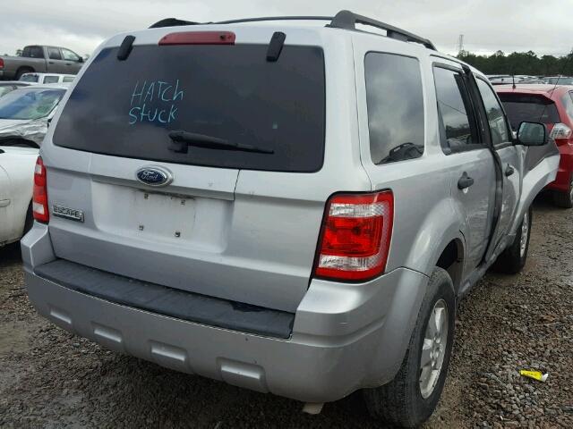 1FMCU03759KC57193 - 2009 FORD ESCAPE XLT SILVER photo 4