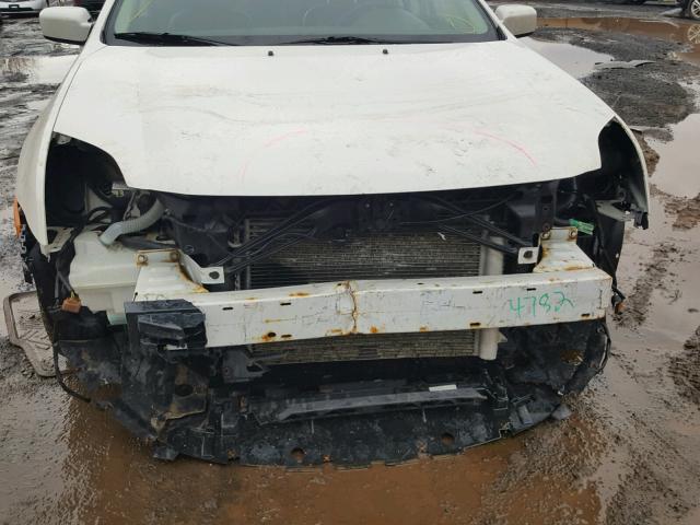 3FAHP02199R145710 - 2009 FORD FUSION SEL WHITE photo 9