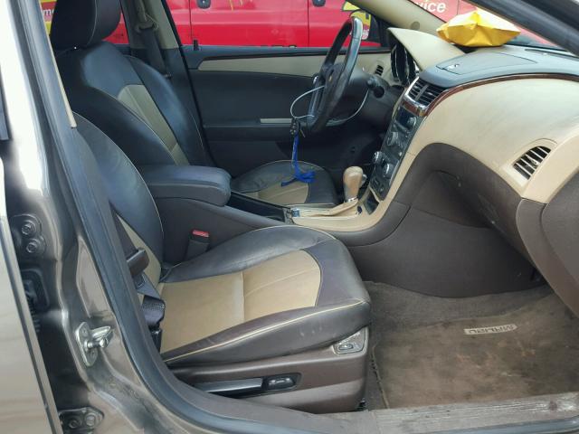 1G1ZE5E15BF295404 - 2011 CHEVROLET MALIBU LTZ ყავისფერი ფოტო 5
